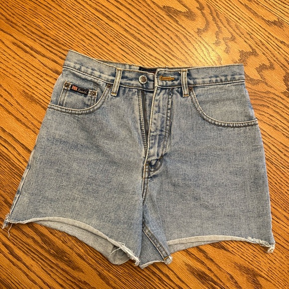 Daisy Duke Shorts - Picture 1 of 3